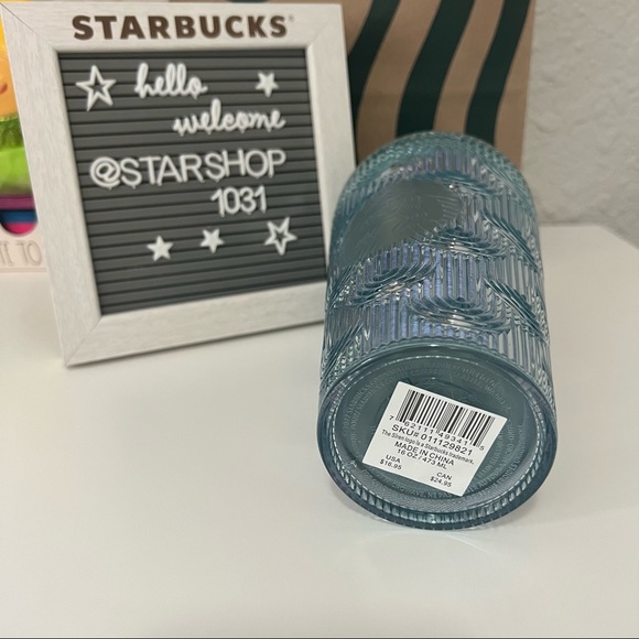 ⭐️ Starbucks Iridescent Mermaid Scale Grande Tumbler 🧜‍♀️ - Picture 2 of 3